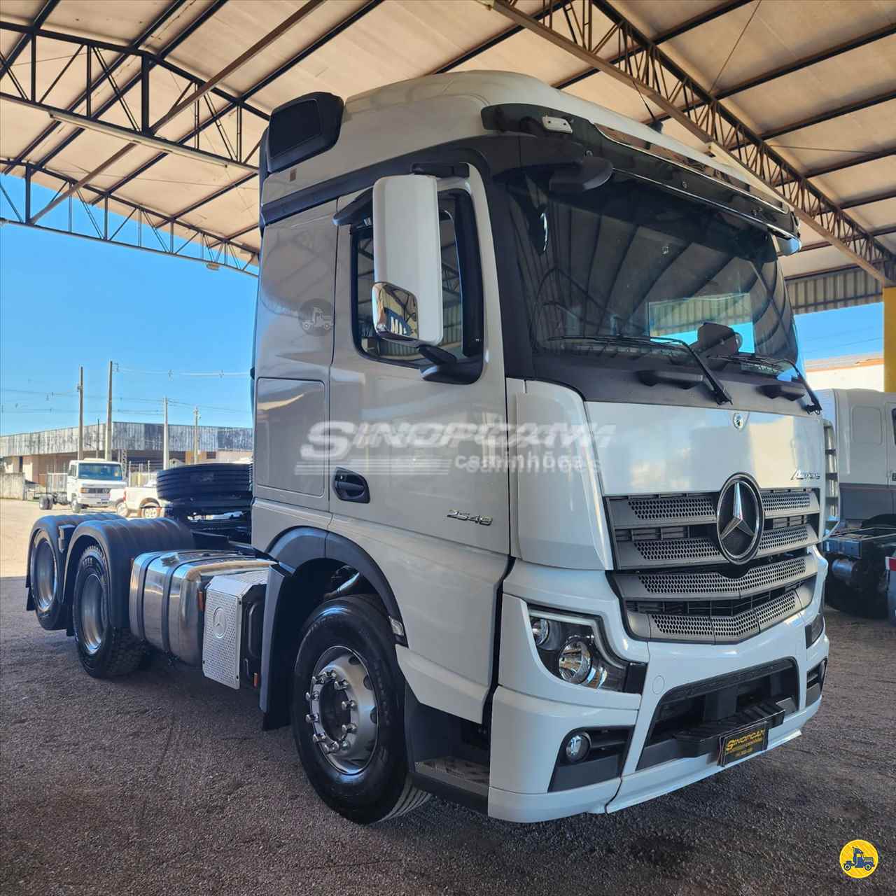 CAMINHAO MERCEDES-BENZ MB 2548 Cavalo Mecânico Cavalo 6x2 SinopCam Caminhões SINOP MATO GROSSO MT